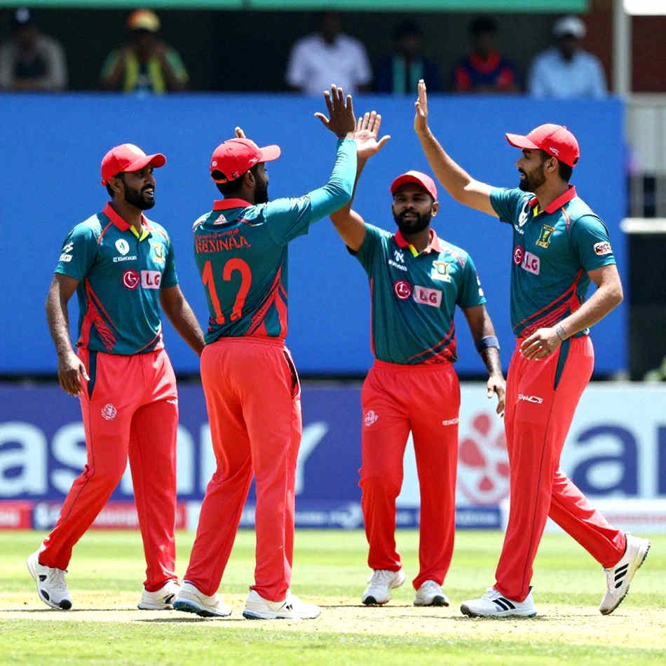 সিডনি সিক্সার্সের জিএম পদ ছাড়লেন র্যাচেল হেইন্স: ফ্র্যাঞ্চাইজি প্রশাসনের নীরব রূপান্তর সিডনি সিক্সার্সের জিএম পদ ছাড়লেন র্যাচেল হেইন্স: ফ্র্যাঞ্চাইজি প্রশাসনের নীরব রূপান্তর
