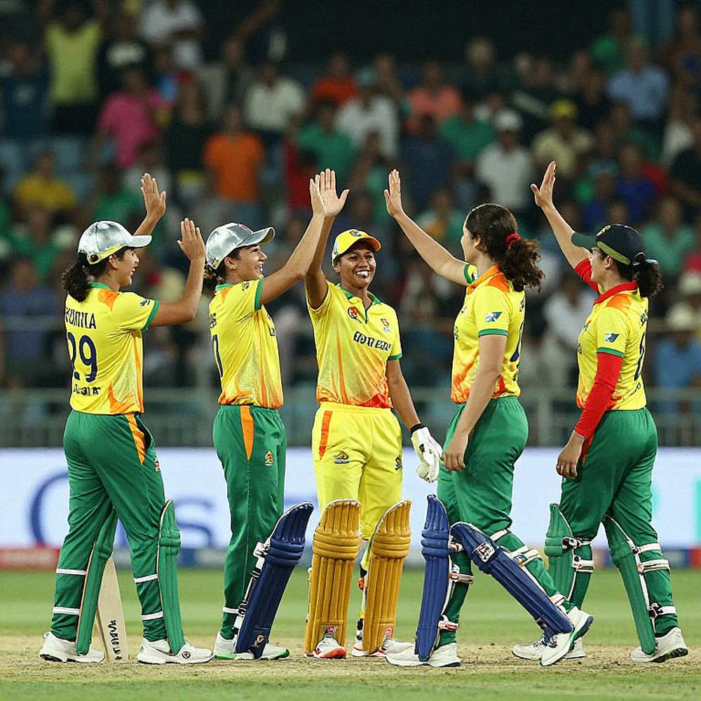 Cricket Data Integrity: When a Fashion Photo Gets Tagged 'cricket_asia'