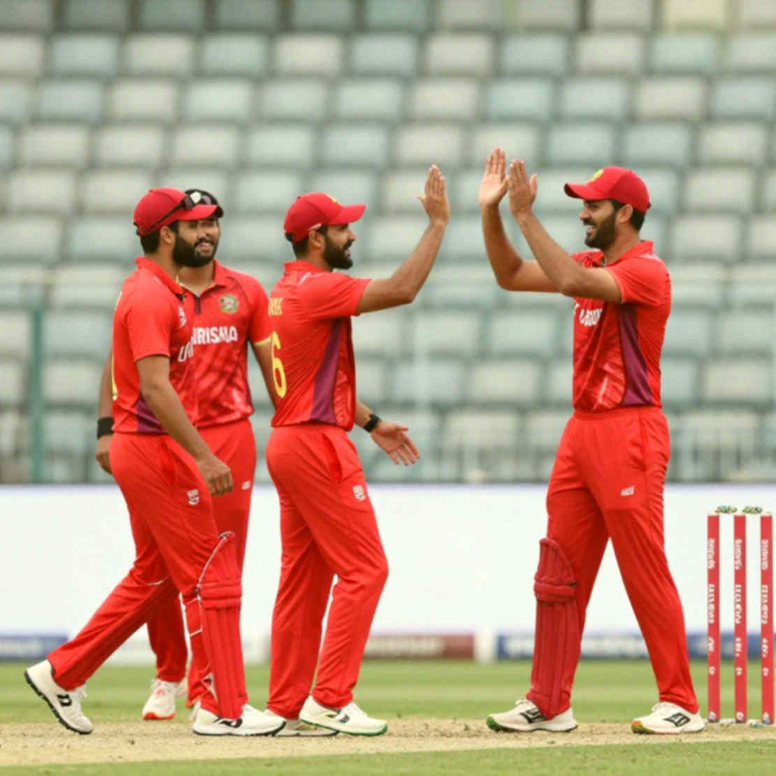ড্রাফটে যাকে কেউ নেয়নি, সেই ফাতিমা সানাকেই 'কু' বলছে বিগ ব্যাশ