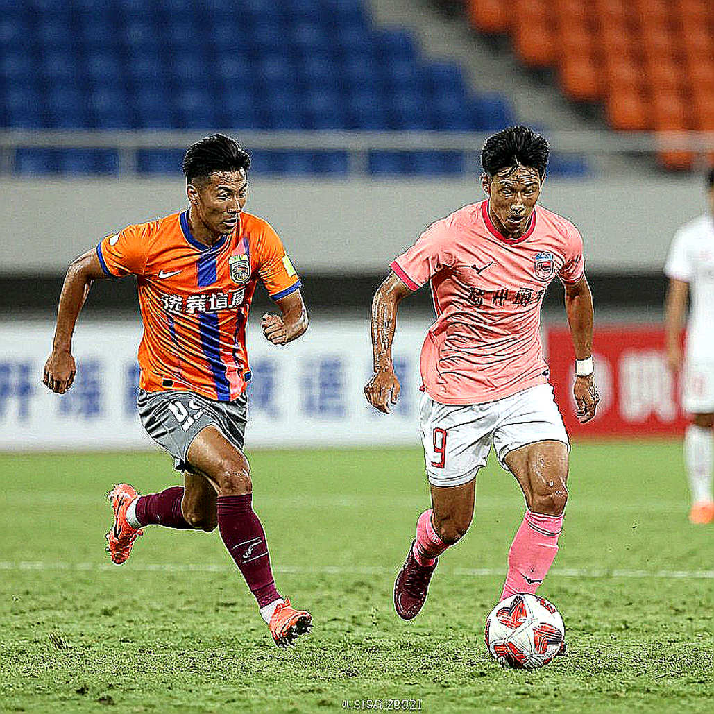 Blockchain Enters the Pitch: A New Chapter in Football's Trust System Blockchain Enters the Pitch: A New Chapter in Football's Trust System