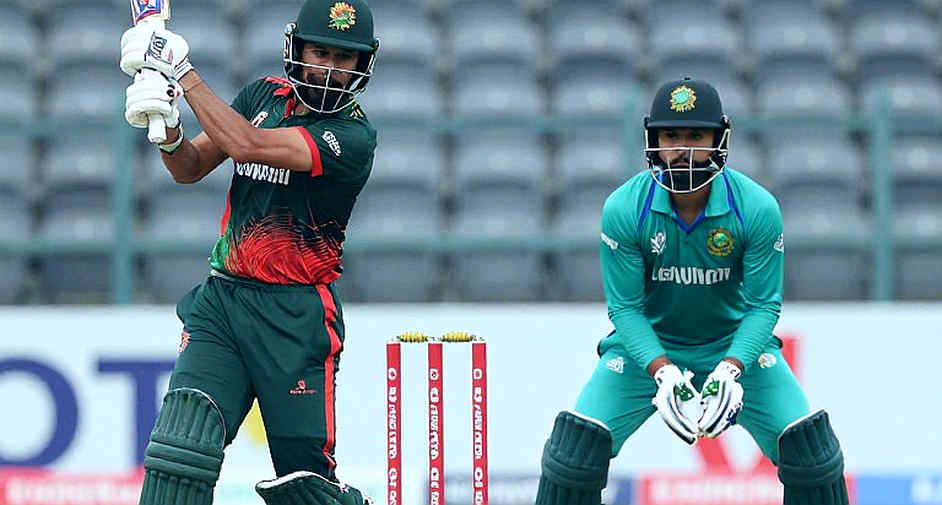 রাওয়ালপিন্ডির টার্নিং পিচে ৩৫০-এর স্বপ্ন: ব্রুক-জ্যাকসের ইংল্যান্ড আর একটা পুরোনো ফাঁক রাওয়ালপিন্ডির টার্নিং পিচে ৩৫০-এর স্বপ্ন: ব্রুক-জ্যাকসের ইংল্যান্ড আর একটা পুরোনো ফাঁক