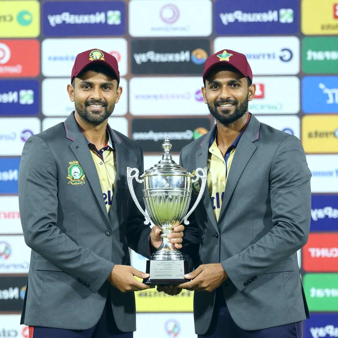 ৩৯ উইকেট, একটি সেঞ্চুরি আর একটি নামহীন স্কোরকার্ড ৩৯ উইকেট, একটি সেঞ্চুরি আর একটি নামহীন স্কোরকার্ড
