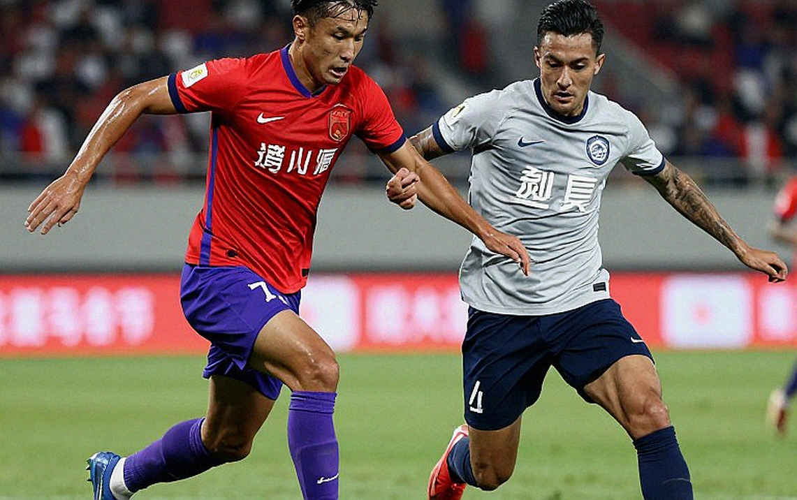 Gil Mora vs Cavan Sullivan: A €25M Tag, a Seven-Match Sample, and a World Cup That Has Not Happened Yet Gil Mora vs Cavan Sullivan: A €25M Tag, a Seven-Match Sample, and a World Cup That Has Not Happened Yet