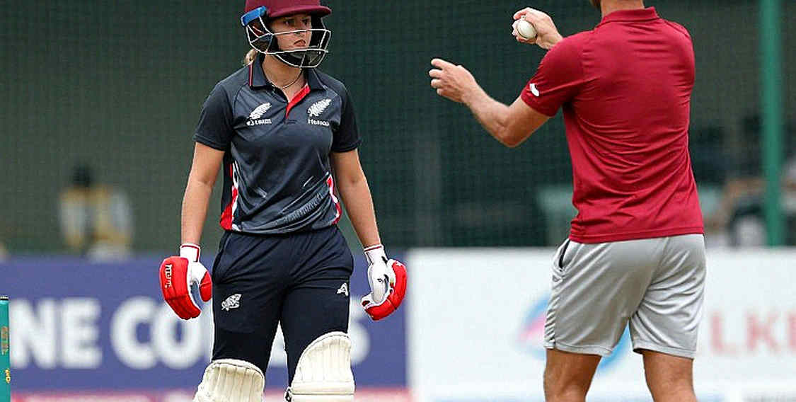 Blockchain Enters the Cricket Field: Fan Tokens, NFTs, and the Ledger That Remembers Nothing