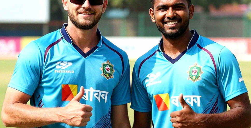 মাটি থেকে পিক্সেল: ওয়ালেটে বাউন্ডারি মারছে এশিয়ার ক্রিকেট
