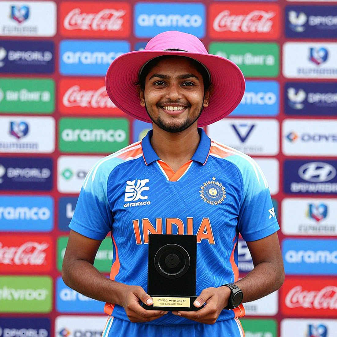 পাঁচটি পুরস্কার, একটি খালি কলাম: শুভমান গিলের রেকর্ড যেটি সংখ্যায় লেখা নেই পাঁচটি পুরস্কার, একটি খালি কলাম: শুভমান গিলের রেকর্ড যেটি সংখ্যায় লেখা নেই